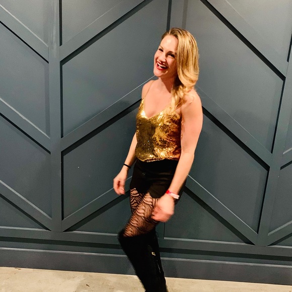 Meet your Posher, Stacy - Picture 3 of 6